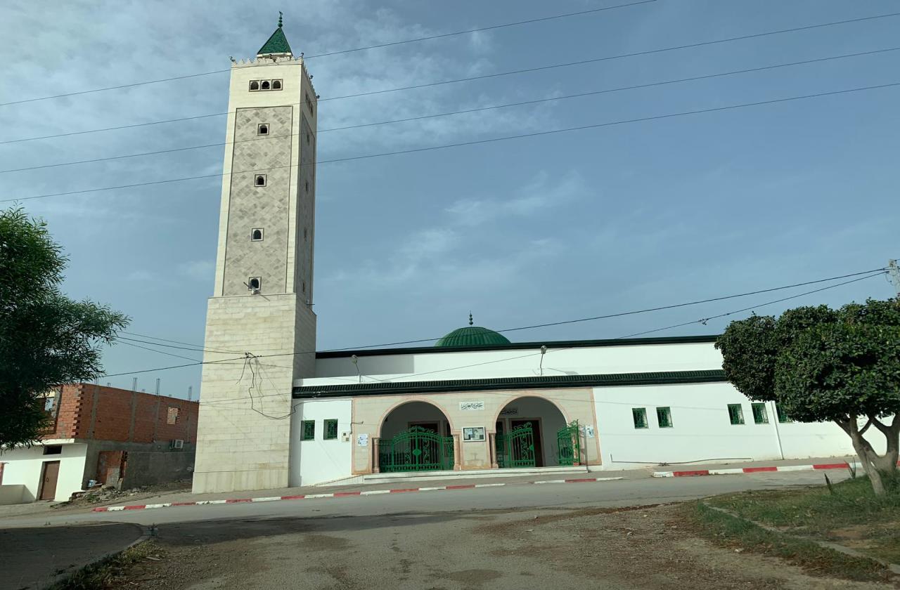 Photo de جامع العزيز الشقارنية