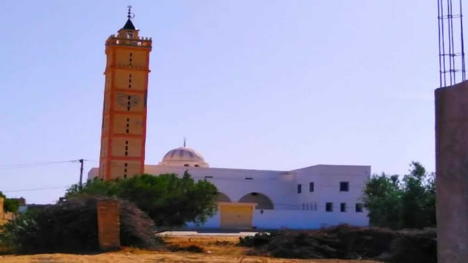 Photo de جامع الرحمة بالفراحتة بالشابة