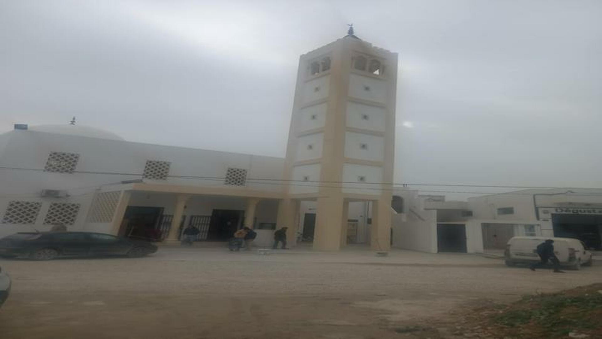 Photo de جامع فاطمة الزهراء - رواد الشاطئ